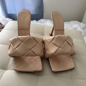 Bottega Veneta lido mule